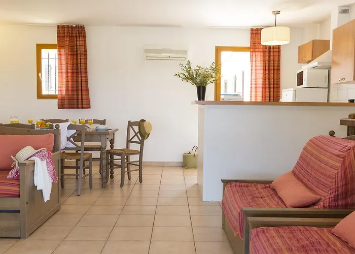 Aparthotel Odalys Les Hameaux De Capra Scorsa Belgodère