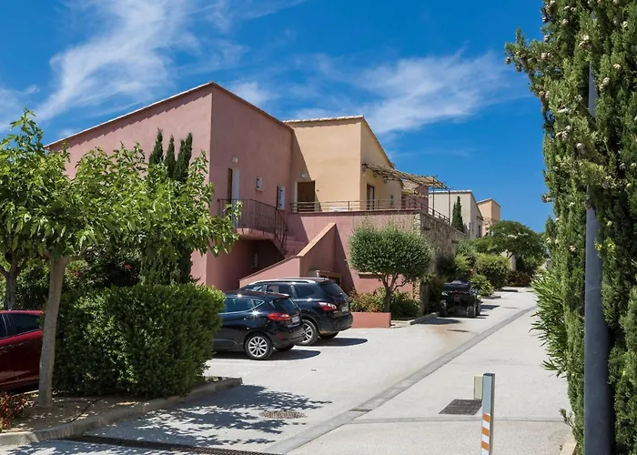 Odalys Les Hameaux De Capra Scorsa Aparthotel